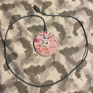 Yumi Kim iphone charging pad